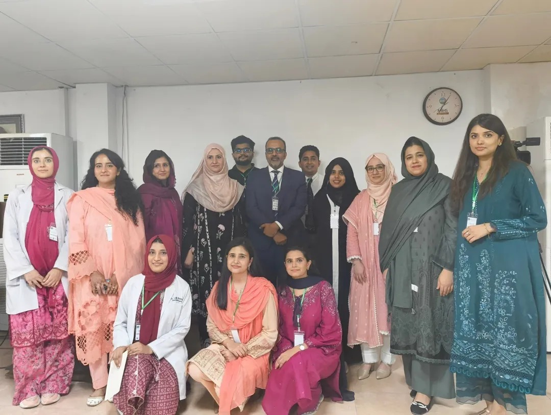 WhatsApp Image 2025-12-17 at 23.33.23